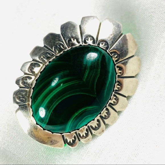 Sterling and malachite earrings - Picture 8 of 8